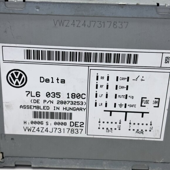 04-10 Volkswagen Touareg Audio Equipment Radio Receiver AM-FM-SAT-CD Q - Picture 11 of 15